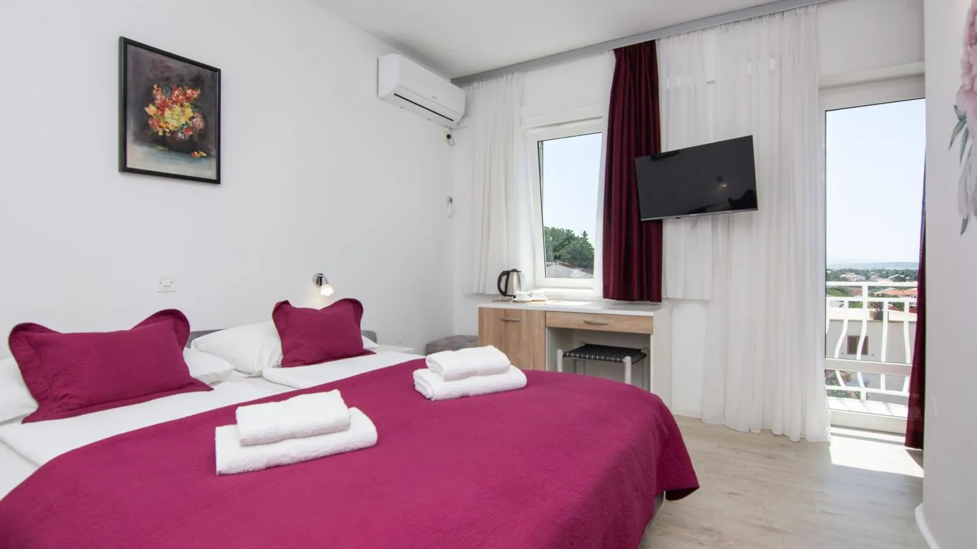 Hotel Vicko 3*, Starigrad Paklenica Croatia